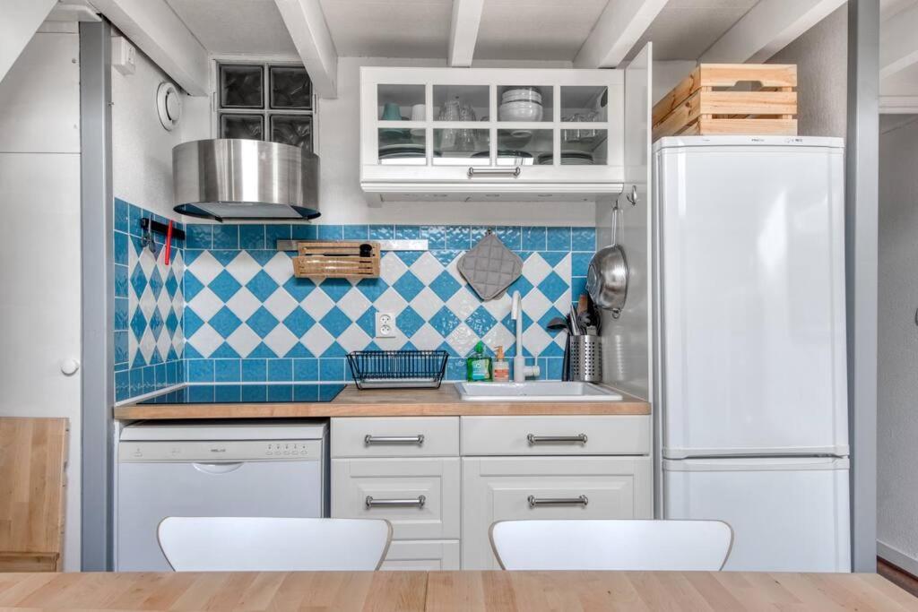 Apartament T3 Cosy , Coeur Historique De La Rochelle La Rochelle  Zewnętrze zdjęcie